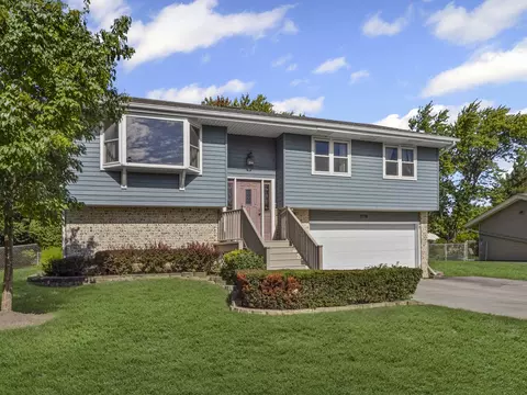 264 Winston Ln, Bloomingdale, IL 60108