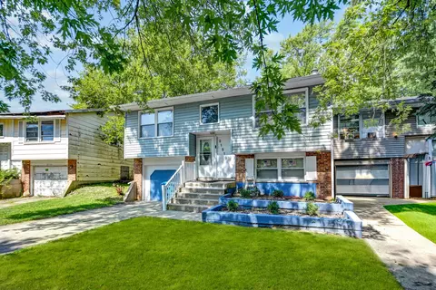 21510 Peterson Ave, Sauk Village, IL 60411