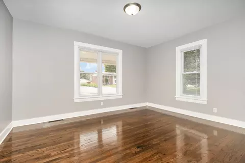Living - 309 E Wilson St, Peotone, IL 60468 photo 4 of 4
