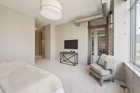 901 W Madison St #719, Chicago, IL 60607 photo 32