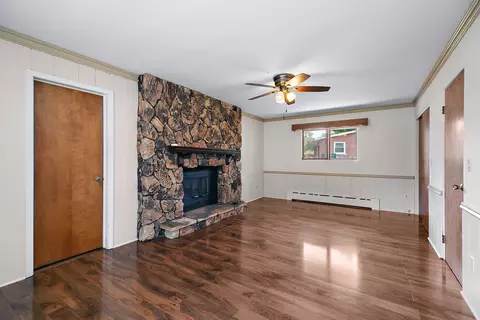 Living - 2690 Waldron Rd, Kankakee, IL 60901 photo 7 of 7