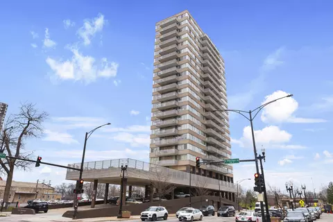 5601 N Sheridan Rd #13E, Chicago, IL 60660