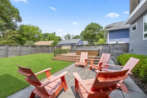 Exterior - 2144 Mcdaniel Ave, Evanston, IL 60201 photo 5 of 6