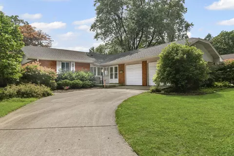 4313 Wilson Ave, Rolling Meadows, IL 60008