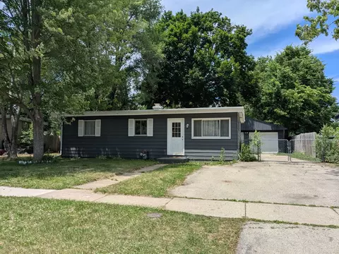 1212 Kingsley Dr, Machesney Park, IL 61115