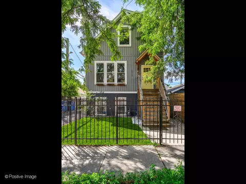 3915 W Palmer St, Chicago, IL 60647