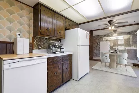 Kitchen - 2207 Eldorado Dr, Crest Hill, IL 60403 photo 2 of 3