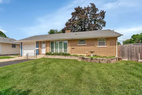 1205 Connecticut Ave, Joliet, IL 60435