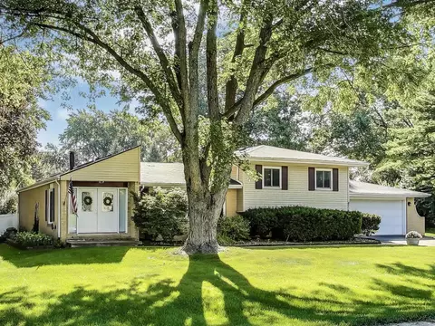 6717 Bentley Ave, Darien, IL 60561