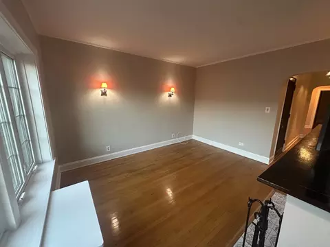 Living - Undisclosed, Evanston, IL 60202 photo 5 of 5
