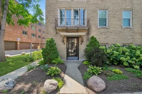 Other - Undisclosed, Evanston, IL 60202 photo 2 of 6