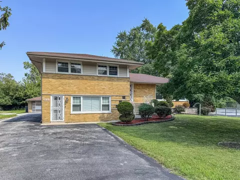 15831 Trumbull Ave, Markham, IL 60428