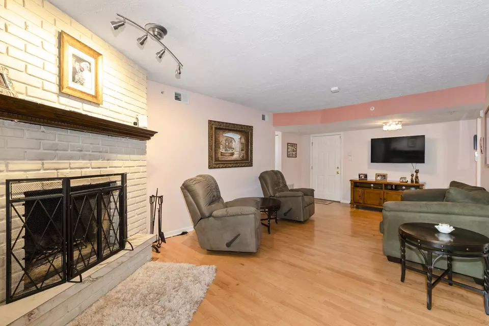 Living - 9198 South Rd #A, Palos Hills, IL 60465 photo 2 of 3