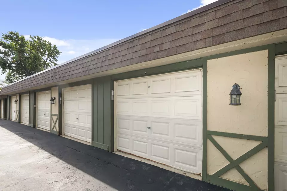 Exterior - 9198 South Rd #A, Palos Hills, IL 60465 photo 5 of 7