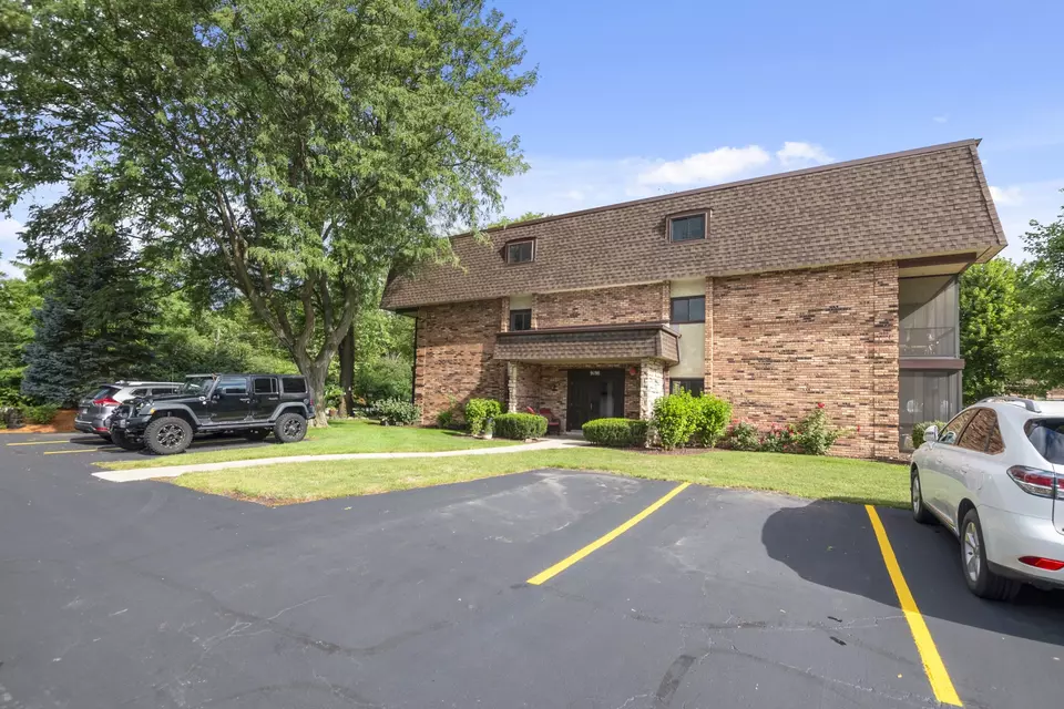 Exterior - 9198 South Rd #A, Palos Hills, IL 60465 photo 7 of 7