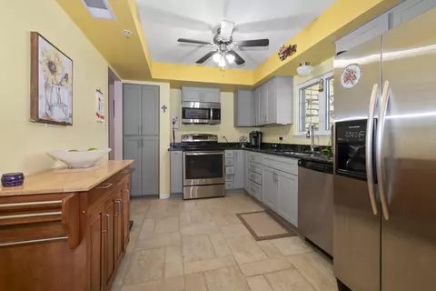 Kitchen - 9198 South Rd #A, Palos Hills, IL 60465 photo 1 of 3