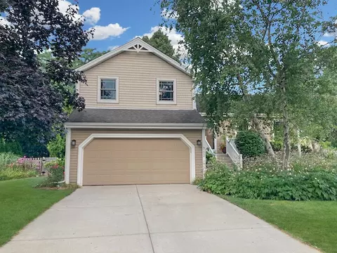 712 Castle Rock Ct, West Dundee, IL 60118