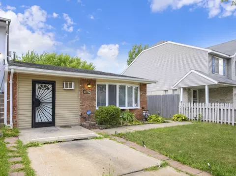 21724 Peterson Ave, Sauk Village, IL 60411