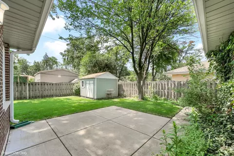 963 Garden Ln, Wheeling, IL 60090 photo 44