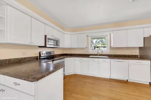 963 Garden Ln, Wheeling, IL 60090 photo 11