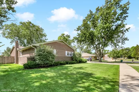 963 Garden Ln, Wheeling, IL 60090 photo 48