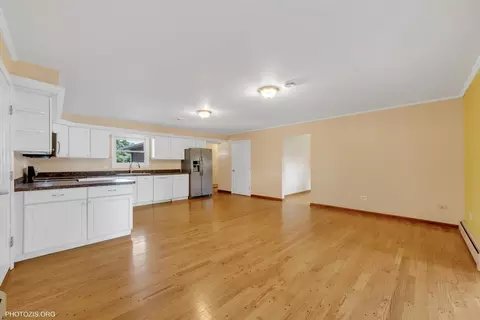 963 Garden Ln, Wheeling, IL 60090 photo 10
