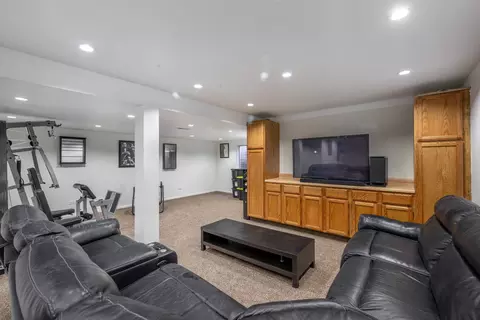 Other - 2032 Swan Ln, Elgin, IL 60123 photo 4 of 6
