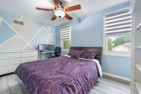 Bedroom - 2032 Swan Ln, Elgin, IL 60123 photo 4 of 4