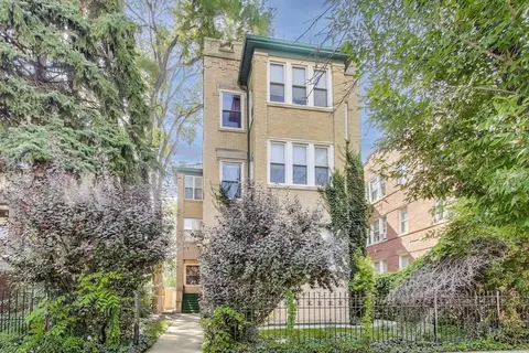 4910 N Spaulding Ave #2E, Chicago, IL 60625