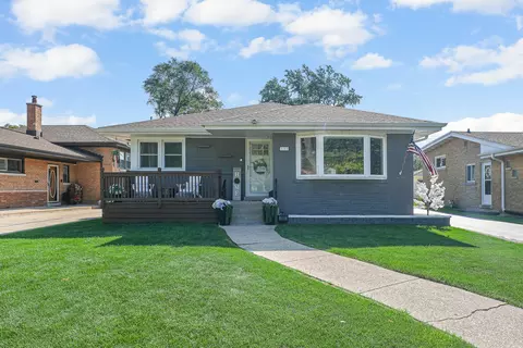 1123 Meadowcrest Rd, La Grange Park, IL 60526