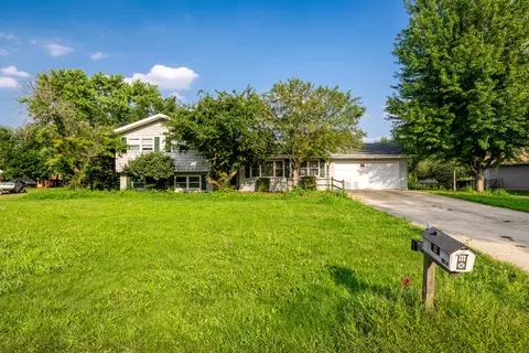 15157 S Thomas Ct, Plainfield, IL 60544