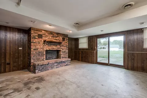 Living - 15157 S Thomas Ct, Plainfield, IL 60544 photo 3 of 4