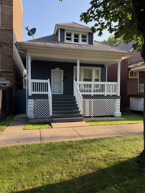 2706 E 78th St, Chicago, IL 60649