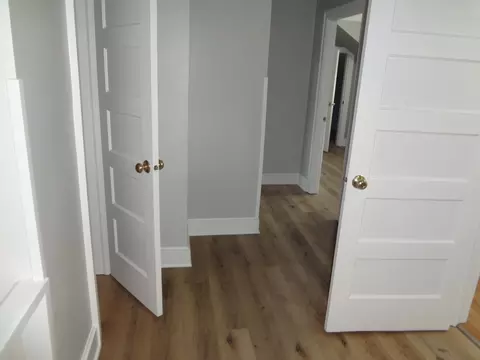 Entry Way - 456 Addison St, Elgin, IL 60120 photo 6 of 9