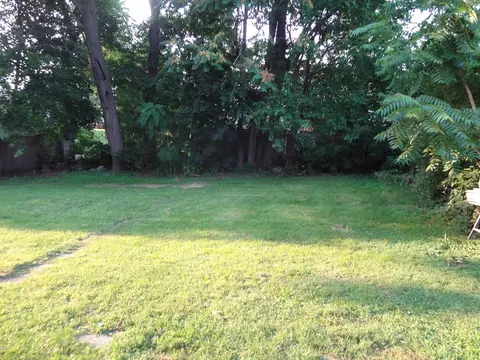Exterior - 456 Addison St, Elgin, IL 60120 photo 4 of 7