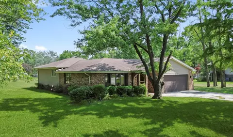 26521 S Greenwood Ave, Crete, IL 60417