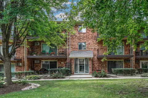 5330 Waterbury Ln #1101A, Crestwood, IL 60418