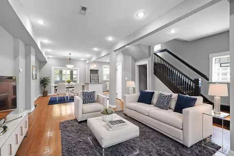 Living - 6409 S Champlain Ave, Chicago, IL 60637 photo 1 of 4