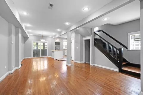 Living - 6409 S Champlain Ave, Chicago, IL 60637 photo 2 of 4