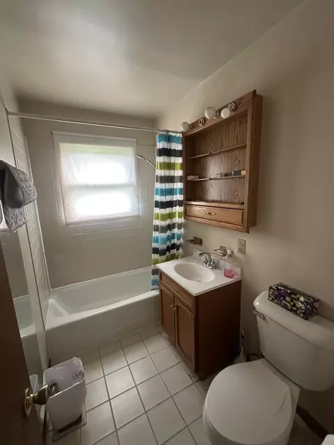 1102 Theodore St, Crest Hill, IL 60403 photo 4