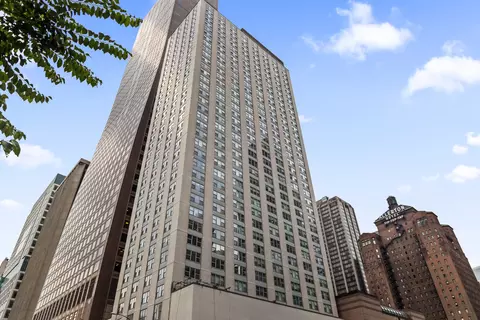 777 N Michigan Ave #2206, Chicago, IL 60611
