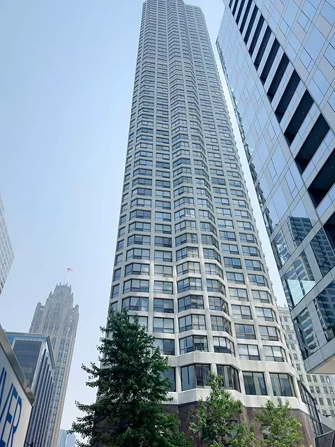 405 N Wabash Ave #5109, Chicago, IL 60611