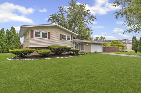 Exterior - 3152 189th St, Lansing, IL 60438 photo 2 of 4