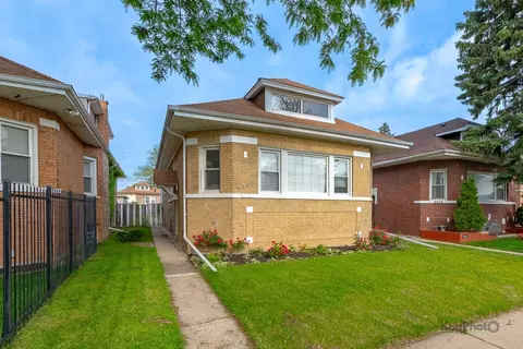 9340 S Elizabeth St, Chicago, IL 60620
