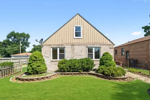 2612 W 98th St, Evergreen Park, IL 60805