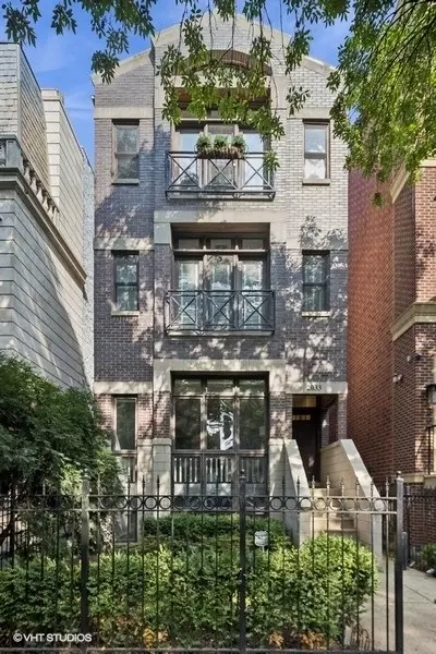 2033 N Bissell St #3, Chicago, IL 60614