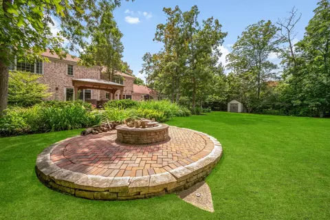 Exterior - 1020 Mccormick Dr, Lake Forest, IL 60045 photo 6 of 8