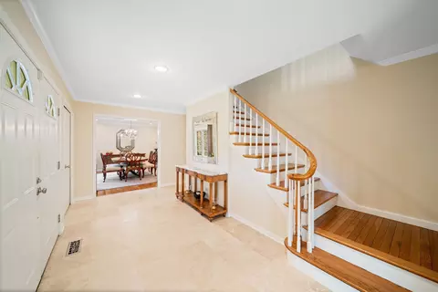 Entry Way - 1020 Mccormick Dr, Lake Forest, IL 60045 photo 1 of 1