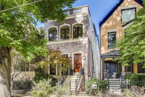 2118 W Melrose St, Chicago, IL 60618