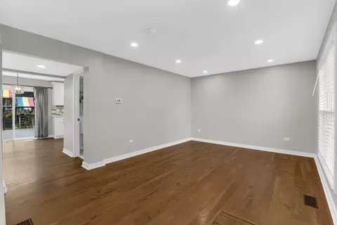 Living - 22055 W Miller Dr, Plainfield, IL 60544 photo 3 of 6